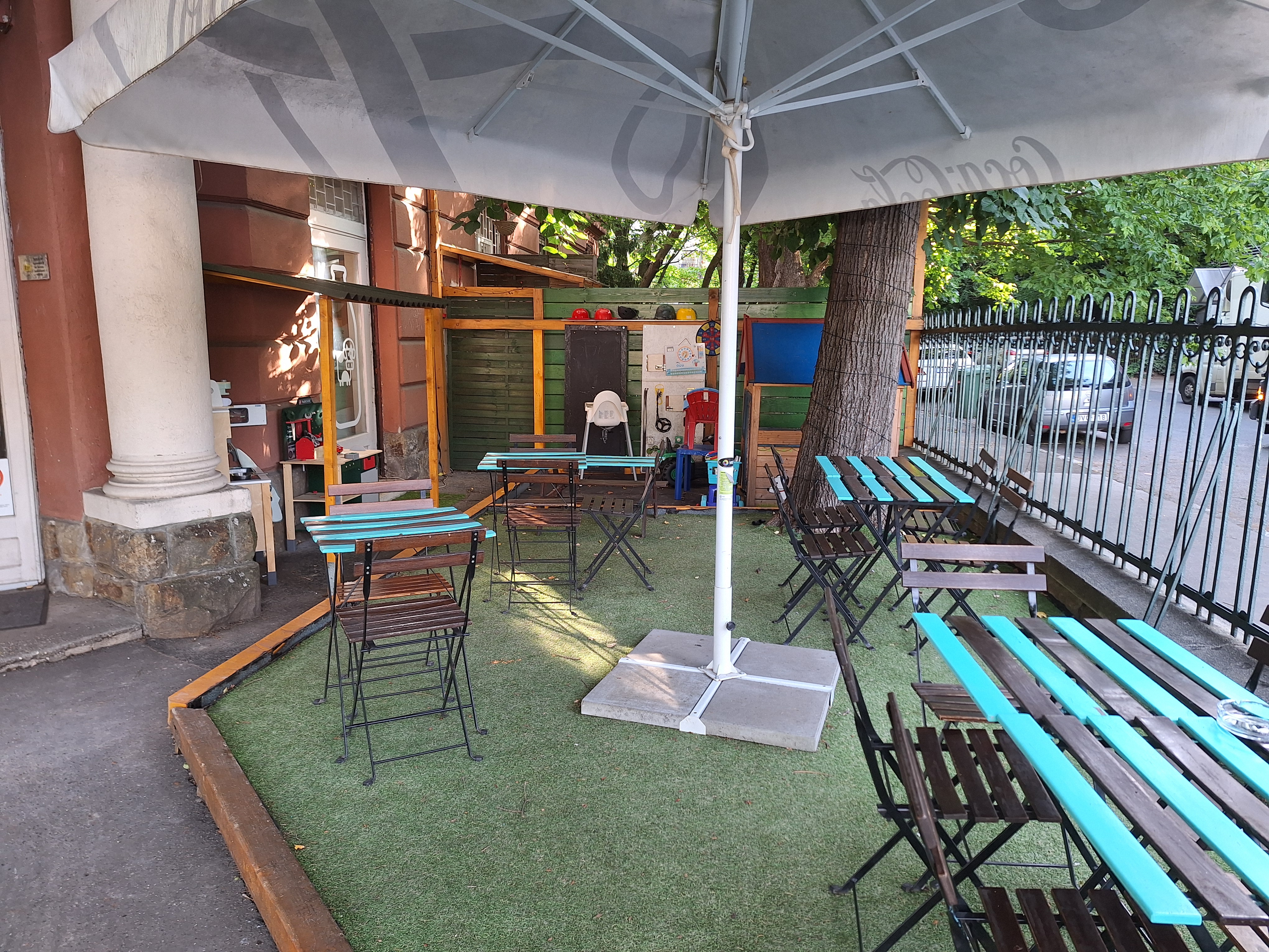 Kép a Franko tejbár teraszáról